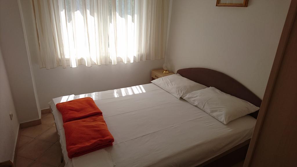 Apartments Anastazija パグ エクステリア 写真