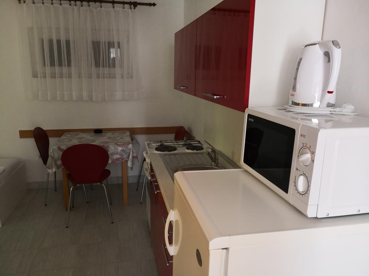 Apartments Anastazija パグ エクステリア 写真